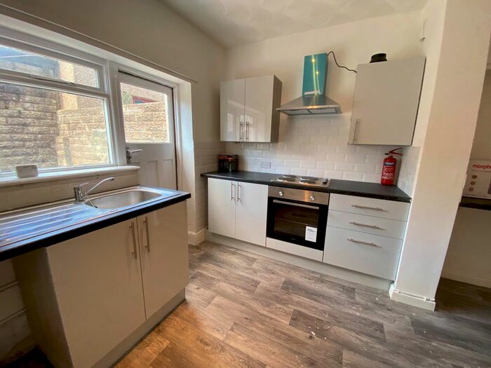 5 Bedroom Terraced House To Rent In Queen Street, Treforest, Pontypridd CF37