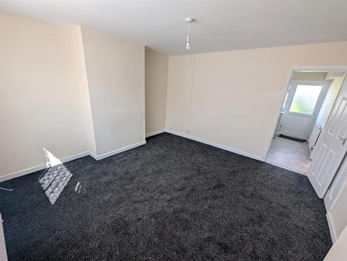 3 Bedroom Terraced House To Rent In Barnett Road, Willenhall, WV13
