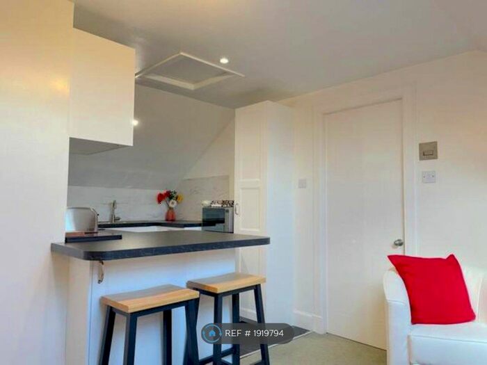 2 Bedroom Flat To Rent In Brechin Road, Kirriemuir, DD8