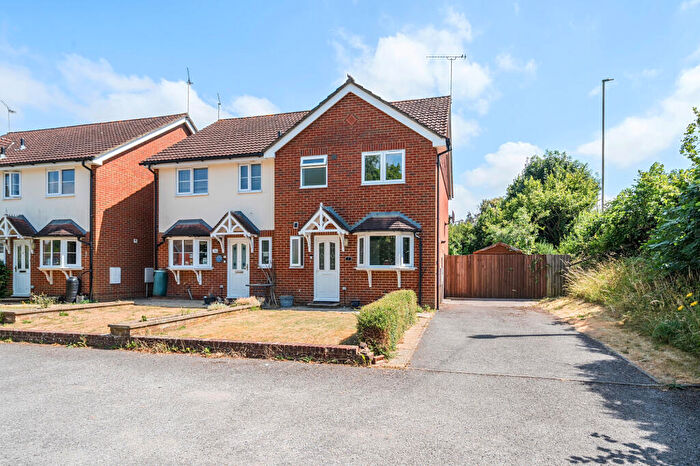 3 Bedroom Semi-Detached House For Sale In Lymington Bottom Road, Four Marks, GU34