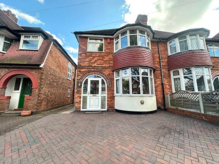 3 Bedroom Semi-Detached House To Rent In Heathmere Avenue, Birmingham, B25