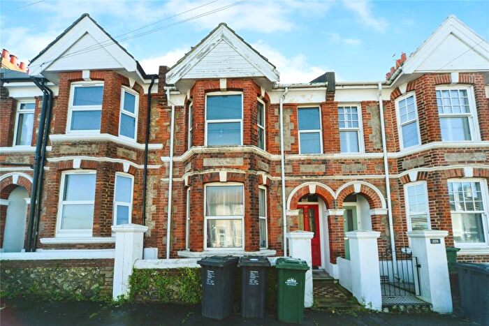 3 Bedroom Terraced House For Sale In Queens Park Road, Brighton, East Sussex, BN2