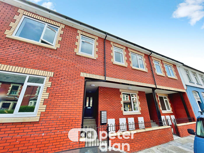 1 Bedroom Flat To Rent In Windway House, CF5