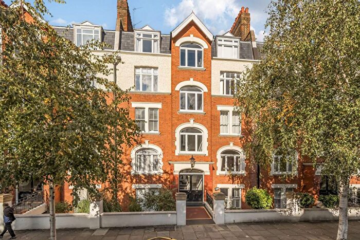 2 Bedroom Flat For Sale In Widley Road, Maida Vale, London, W9