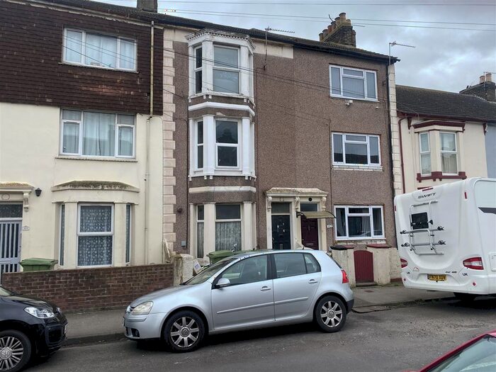 1 Bedroom Flat To Rent In Alma Road, Sheerness, ME12