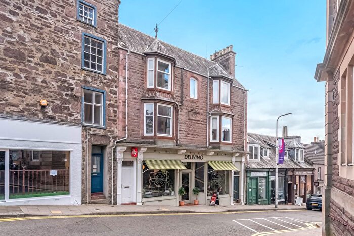 3 Bedroom Flat For Sale In King Street, Crieff, PH7