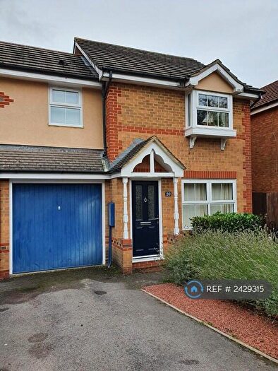 3 Bedroom Semi-Detached House To Rent In Crockford Place, Binfield, Bracknell, RG42