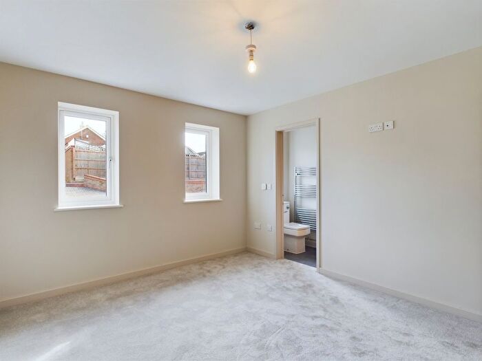 3 Bedroom Detached Bungalow For Sale In London Road, Downham Market, PE38