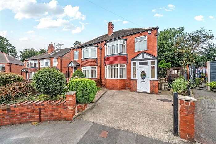 3 Bedroom Semi-detached House For Sale In Trescoe Avenue, Leeds, West Yorkshire, LS13