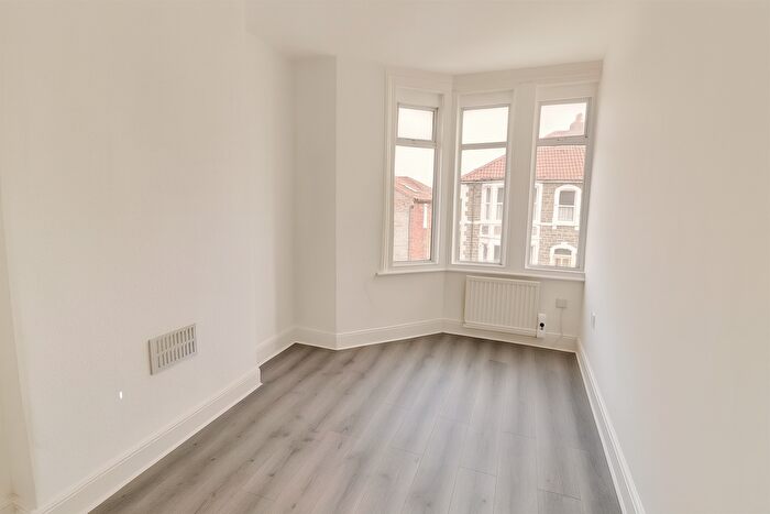 4 Bedroom Terraced House To Rent In Seymour Road, Bristol, BS16