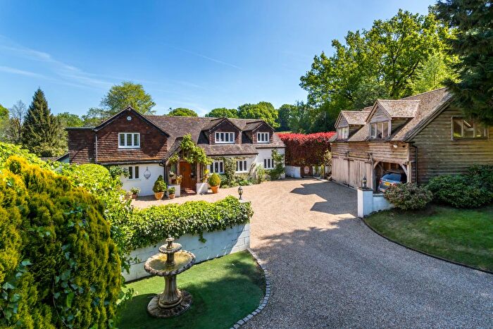 6 Bedroom Detached House For Sale In Coldharbour Lane, Bletchingley, RH1