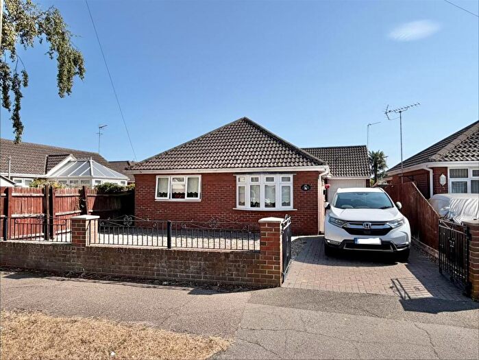 3 Bedroom Detached Bungalow For Sale In Bockings Grove, Clacton-On-Sea, Essex, CO16