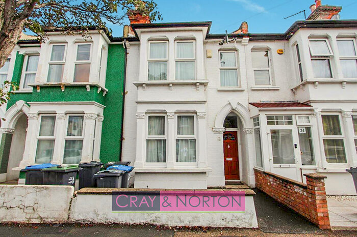 3 Bedroom Terraced House To Rent In Amberley Grove, East Croydon, CR0