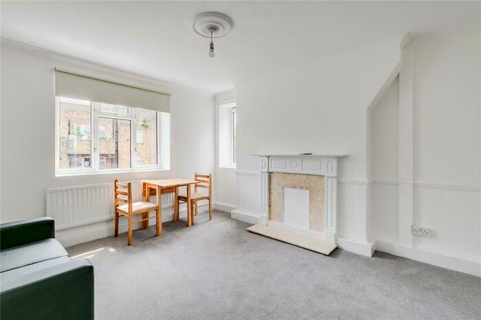 4 Bedroom Flat To Rent In Salisbury House, St. Mary's Path, London, N1