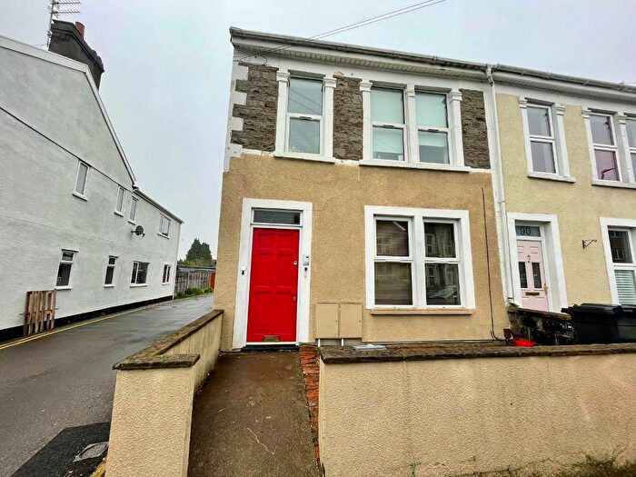 1 Bedroom Flat To Rent In North Street, Downend, Bristol, BS16