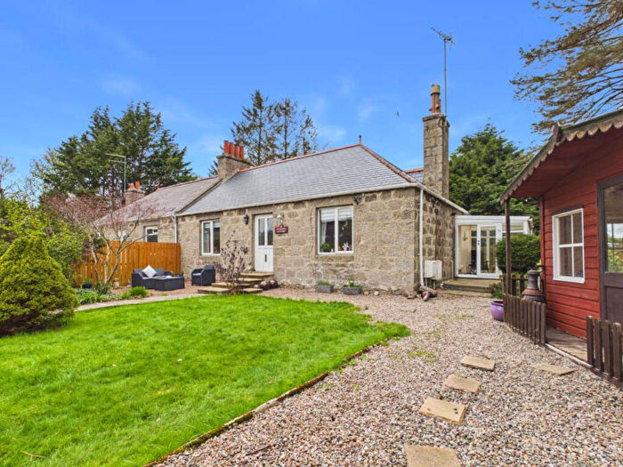 2 Bedroom Semi-Detached Bungalow For Sale In Station Road, Mintlaw, AB42