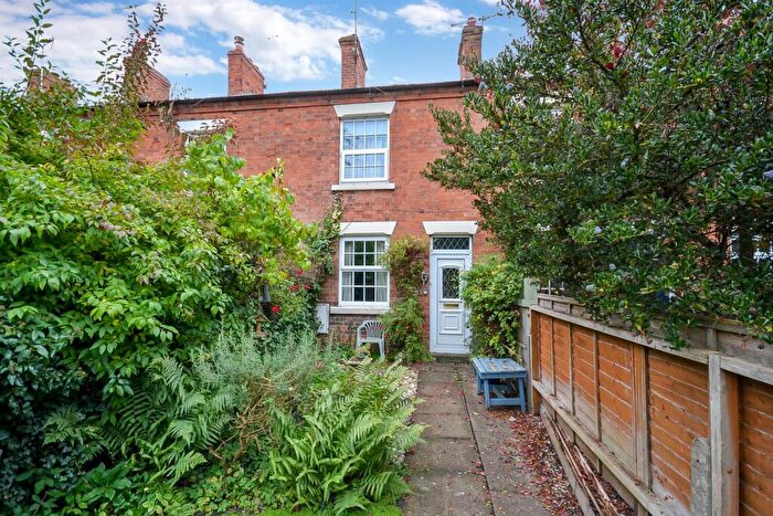2 Bedroom Cottage For Sale In Station Terrace, Radcliffe-On-Trent, Nottingham, NG12
