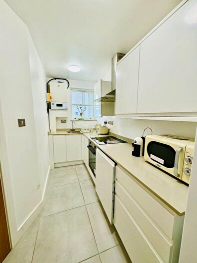 2 Bedroom Flat To Rent In Campdale Road, London, N7