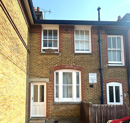 2 Bedroom Flat To Rent In Bexley Street, Whitstable, CT5