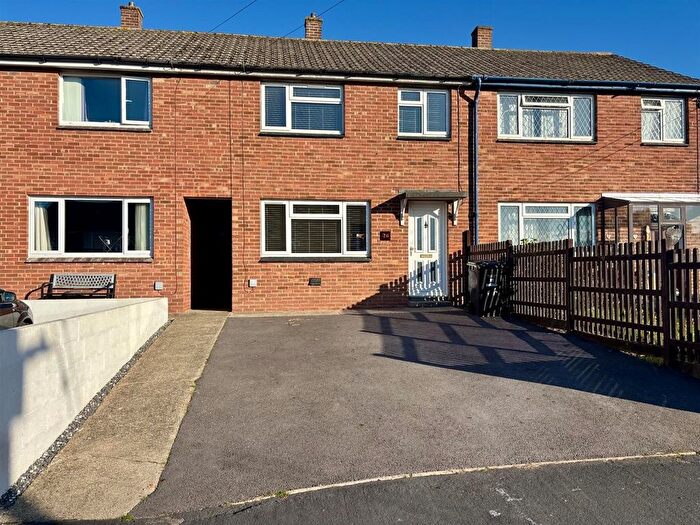 3 Bedroom Terraced House To Rent In Millwey Avenue, Axminster, EX13