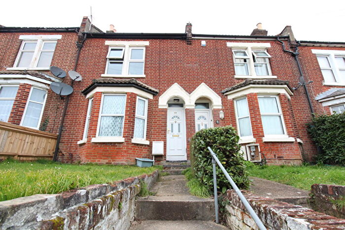 5 Bedroom Terraced House To Rent In Broadlands Road, Southampton, SO17