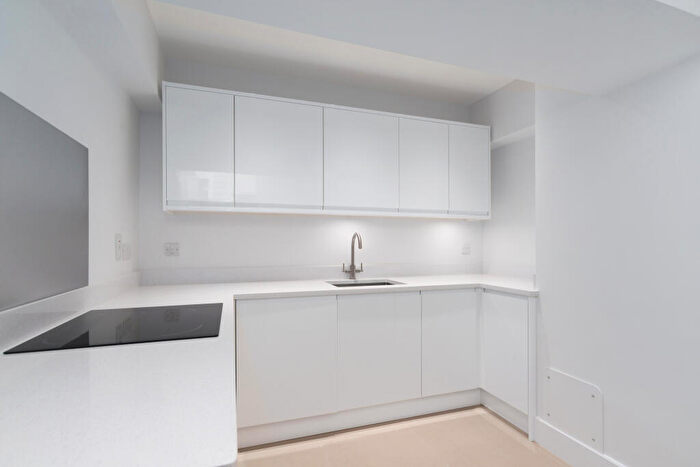 2 Bedroom Apartment To Rent In Grove End Gardens, Grove End Road, St John's Wood, London, NW8
