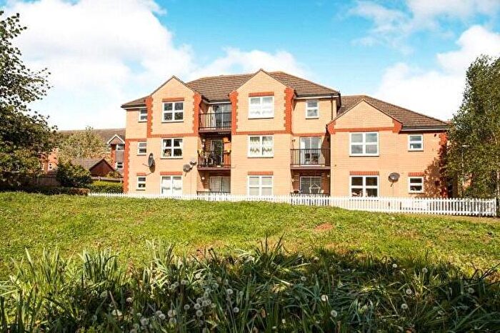 2 Bedroom Flat To Rent In College Fields, CB4