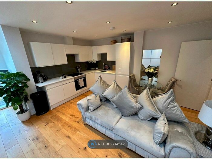 1 Bedroom Flat To Rent In Station Road, London, NW4