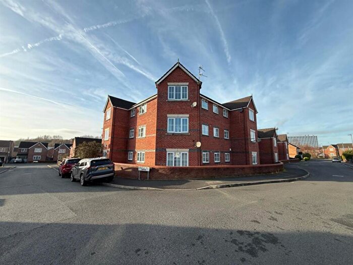 2 Bedroom Apartment To Rent In Thorndale Court, Blackley, M9
