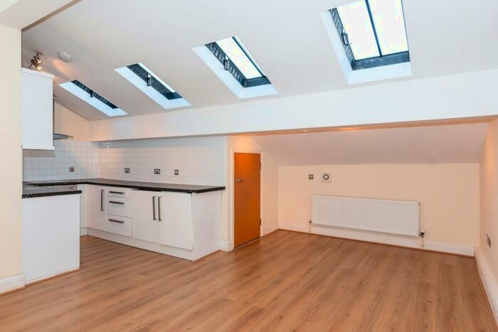 2 Bedroom Apartment To Rent In Bold Street, L1