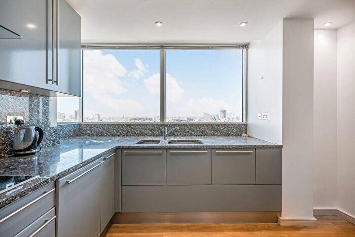 3 Bedroom Flat To Rent In The Panoramic, Westminster, London, SW1V