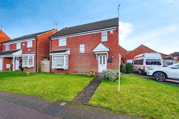 4 Bedroom Detached House For Sale In Quickswood, Luton, LU3