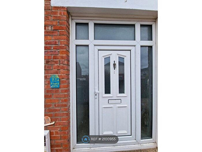 2 Bedroom Detached House To Rent In Grange Crescent, Gosport, PO12