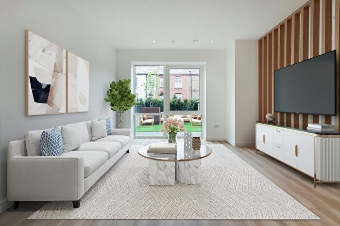 2 Bedroom Flat To Rent In Leamore Street, Brackenbury Village, W6