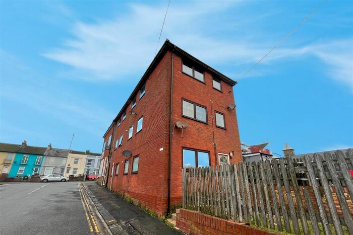 2 Bedroom Flat To Rent In Vale Road, St. Leonards-On-Sea, TN37