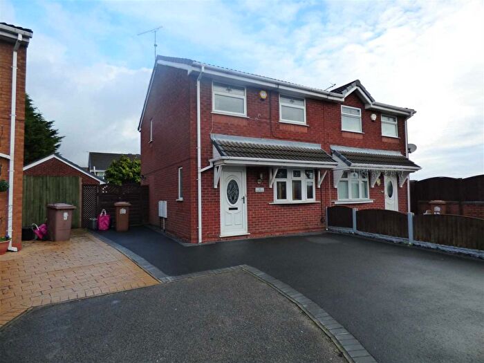 3 Bedroom Semi-Detached House To Rent In Peach Grove, Haydock, WA11