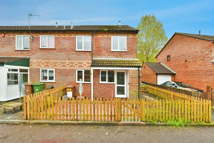 1 Bedroom Semi Detached House For Sale In Canterbury Drive, Plymouth, PL5