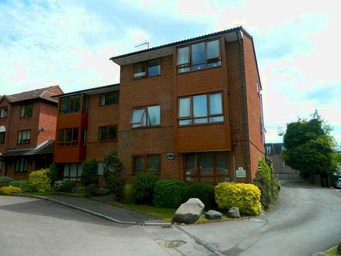 Studio To Rent In Durham Court, Belmont Road, Leatherhead, KT22
