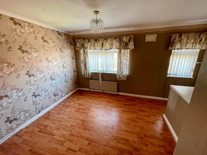3 Bedroom End Of Terrace House For Sale In Mill Lane, Ellesmere Port, CH66