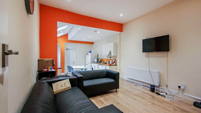 5 Bedroom Terraced House To Rent In Croydon Road, Selly Oak, Birmingham, B29