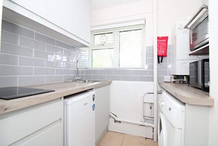 1 Bedroom Flat To Rent In Park View, Stevenage, SG2