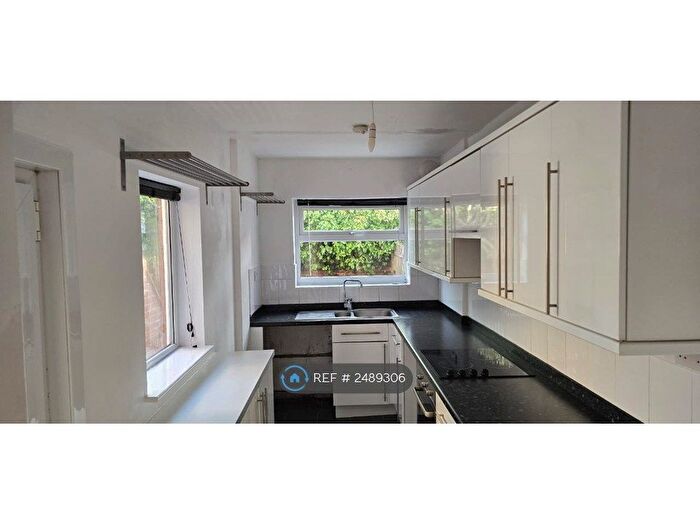 2 Bedroom Terraced House To Rent In Stanley Road, Northampton, NN5