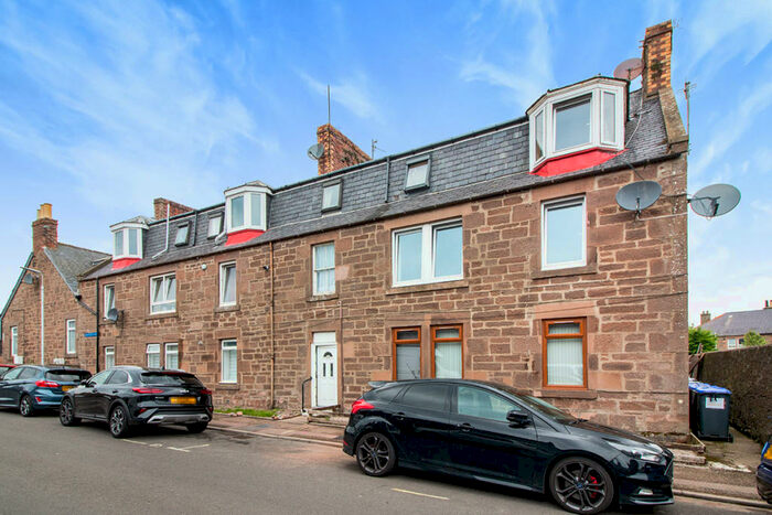 1 Bedroom Flat To Rent In Aberdour Place, Inverbervie, Montrose, Aberdeenshire, DD10