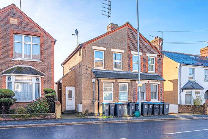 1 Bedroom Apartment To Rent In Lawn Lane, Hemel Hempstead, Hertfordshire, HP3