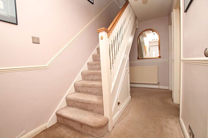 2 Bedroom Terraced House For Sale In Astleham Road, Shepperton, TW17