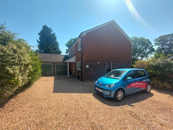 4 Bedroom Detached House To Rent In Cowden Close, Horns Road, Hawkhurst, Cranbrook, TN18
