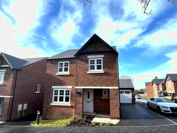 4 Bedroom Detached House For Sale In New Road, Madeley, Crewe, CW3
