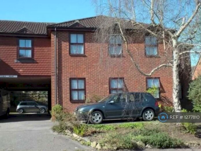 1 Bedroom Flat To Rent In Drynham Road, Trowbridge, BA14