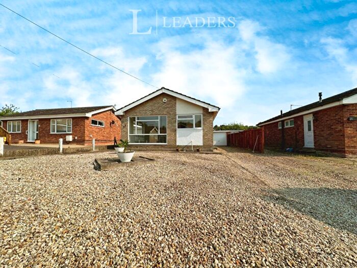 2 Bedroom Bungalow To Rent In Pembrey Close, Norwich, NR3