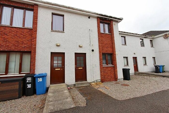 2 Bedroom Flat To Rent In Berneray Court, Inverness, IV2